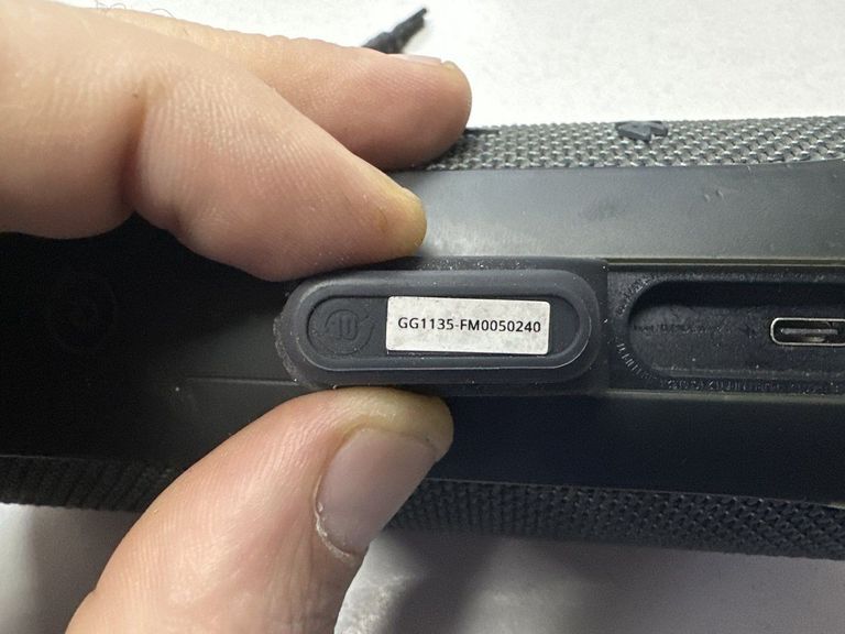 Дешиво Jbl flip essential 2 с ломбарда