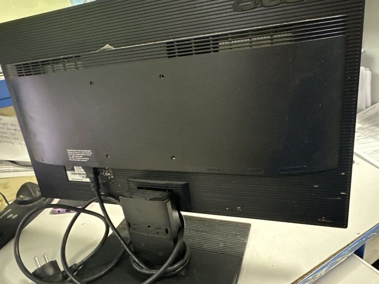 Объявление Acer V226HQL (UM.WV6EE.B01, UM.WV6EE.B04) Б/У