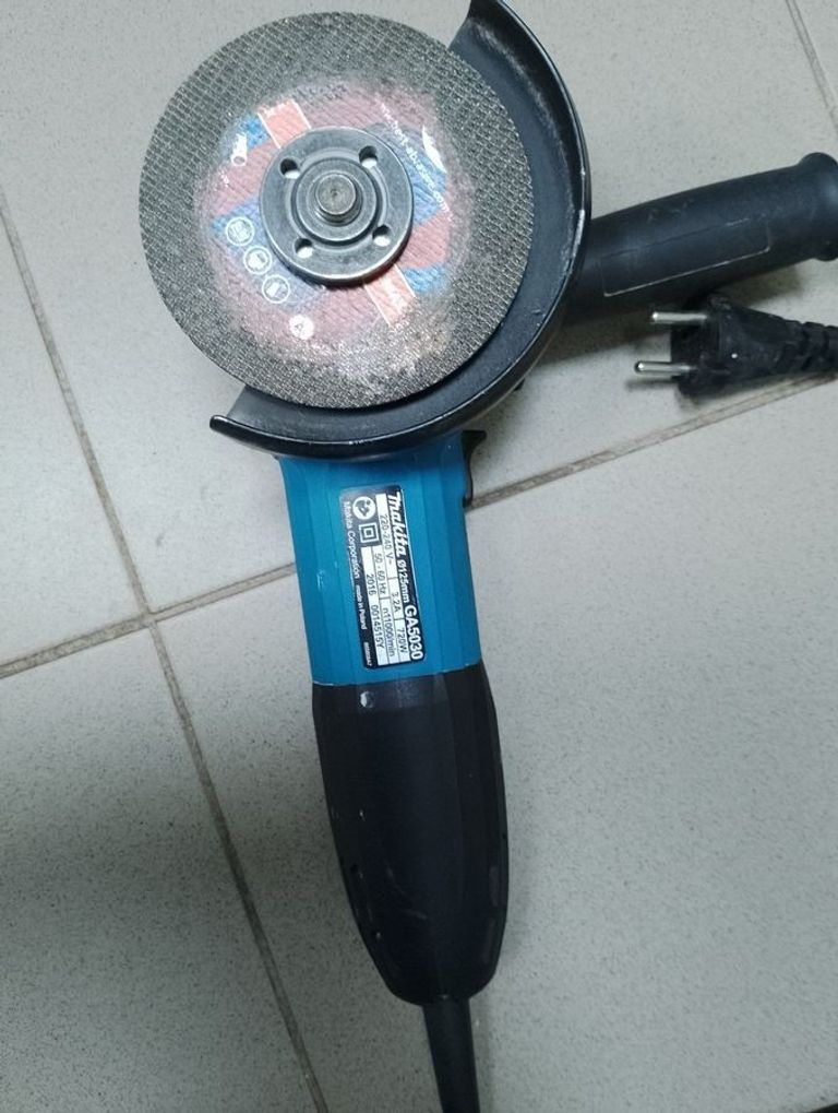 Купить Makita GA5030 Б/У