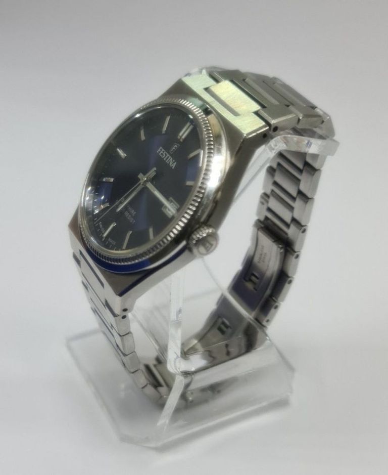 Дешиво Festina F20034/2 с ломбарда