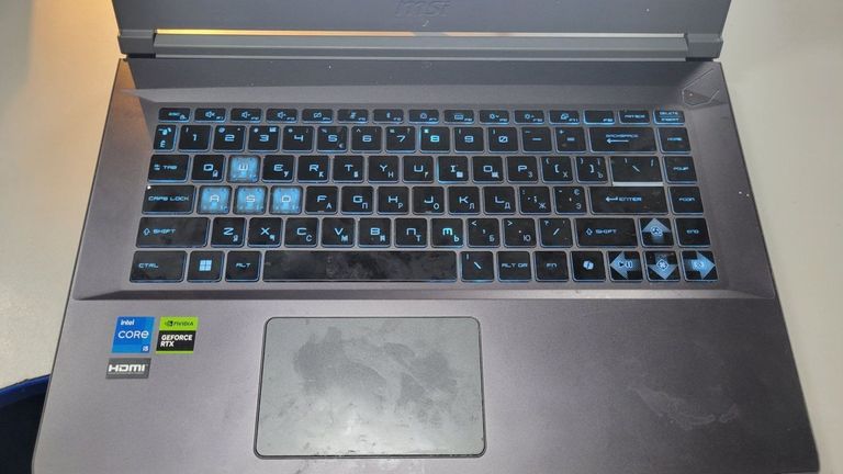 Оголошення Msi 15/core i5-12450h ddr5/16gb ddr4/ssd 512 gb/geforce rtx2050 4gb Б/У