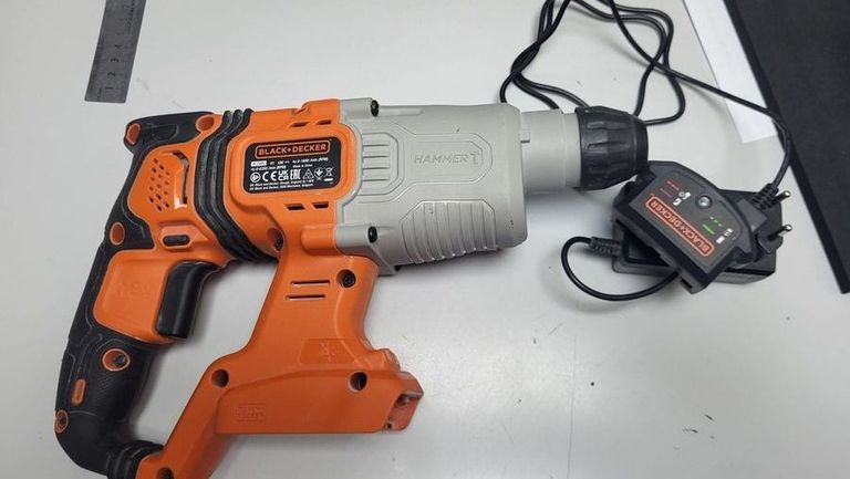 Купити Black+decker BCD900B Б/У