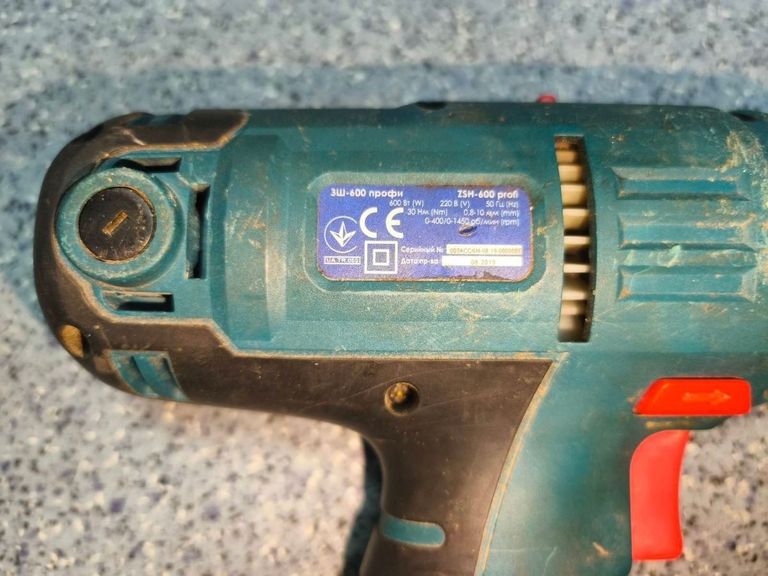 Дешиво Зенит зш-600 профи с ломбарда