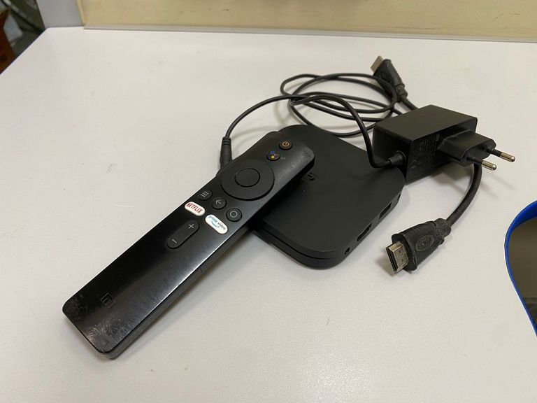 Купить Xiaomi mi tv box s mdz-22-ab Б/У