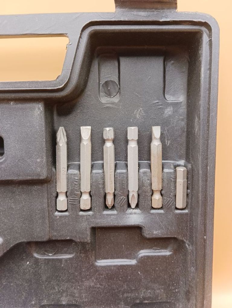 Оголошення Houselux ymtl 221014-6 Б/У