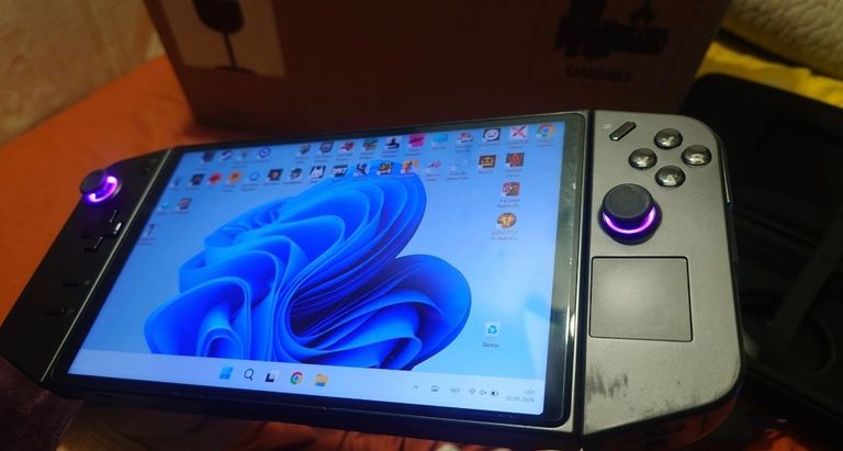 Дешево Lenovo Legion Go 512 GB Shadow Black з ломбарду