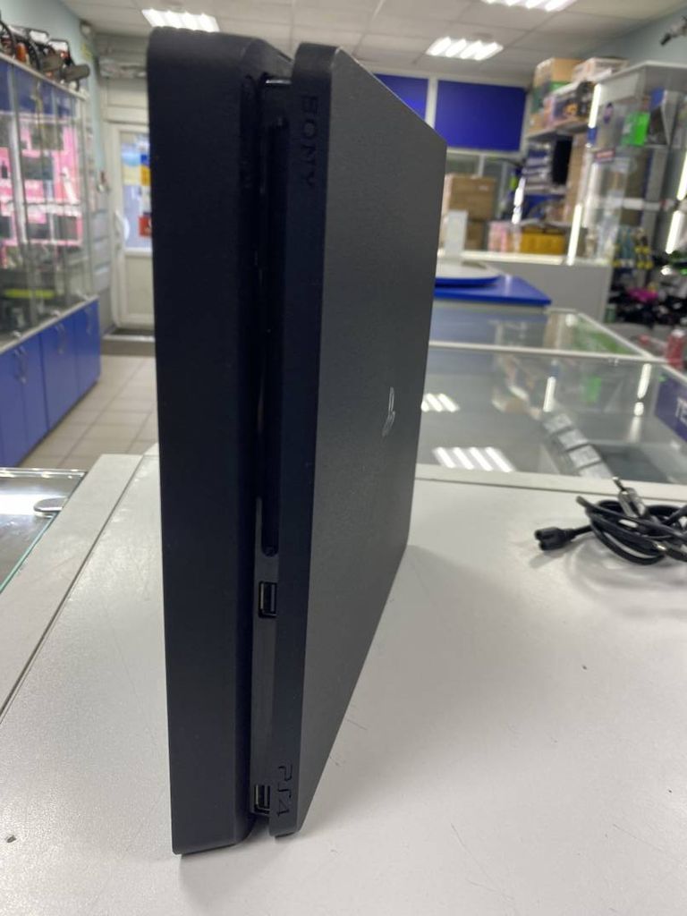  Sony PlayStation 4 Slim 1TB Black Код:01-200110295. Изображение 5