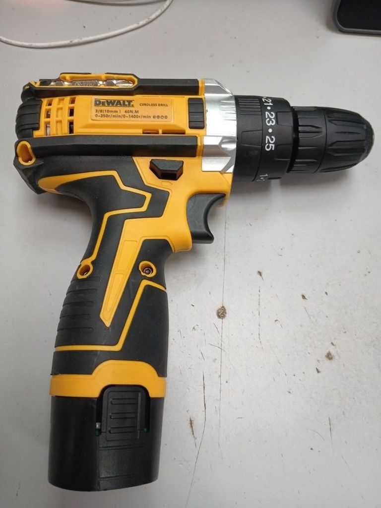 Дешево Dewalt Копія без моделі з ломбарду