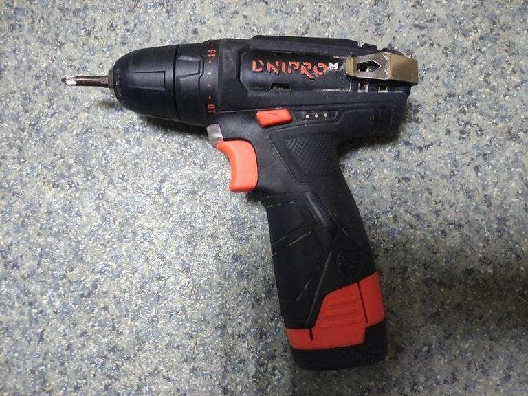 Дешиво Dnipro-M cd-12cx compact 1акб зп с ломбарда