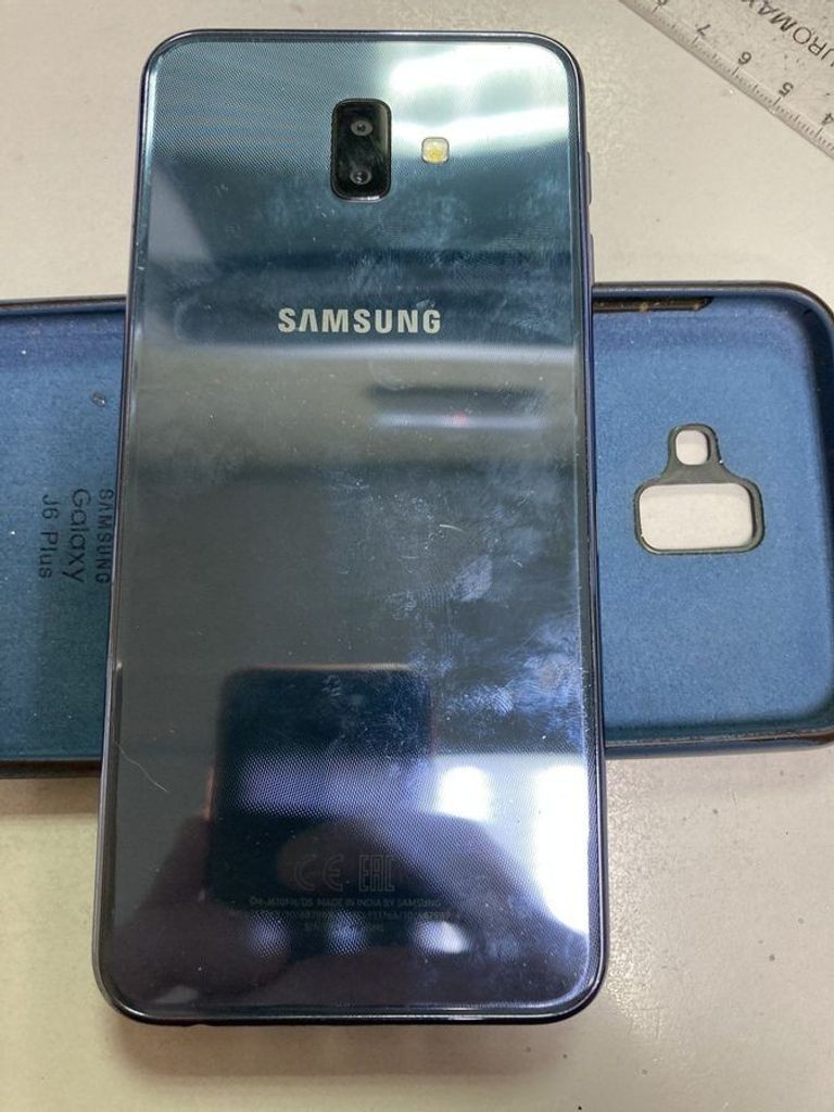 Объявление Samsung galaxy j6+ 3/32gb Б/У