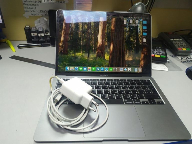 Купить Apple macbook air 13" 2020 a2179 core i3 1,1ghz/ram8gb/ssd256gb/intel iris plus graphics Б/У