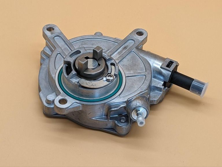 Купить PIERBURG 724807410 Mercedes E-Class, C-Class, CLS-Class, S-Class, GLK-Class 2722300265 Б/У