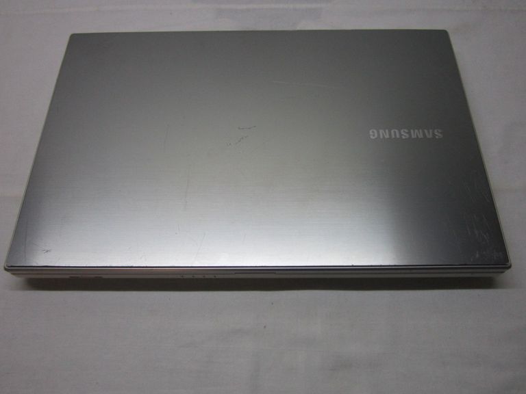 4 ядра/6GB/640GB/2 видеокарты/15.6"/HDMI/ Samsung NP305V5A Код:null. Зображення 6