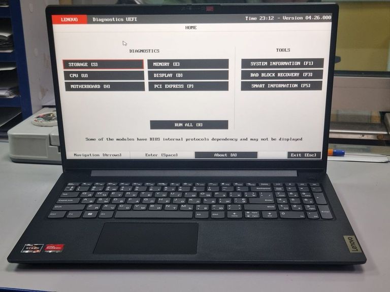 Дешево Lenovo 15/ryzen 3 7320u ddr5/16gb ddr5/hdd *відсутній/ssd 512 gb/*інтегрована з ломбарду