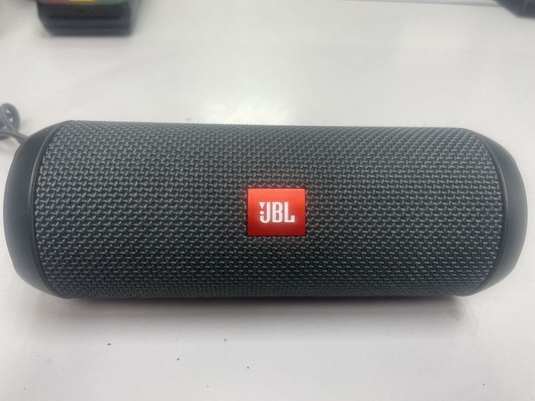 Оголошення Jbl flip essential Б/У