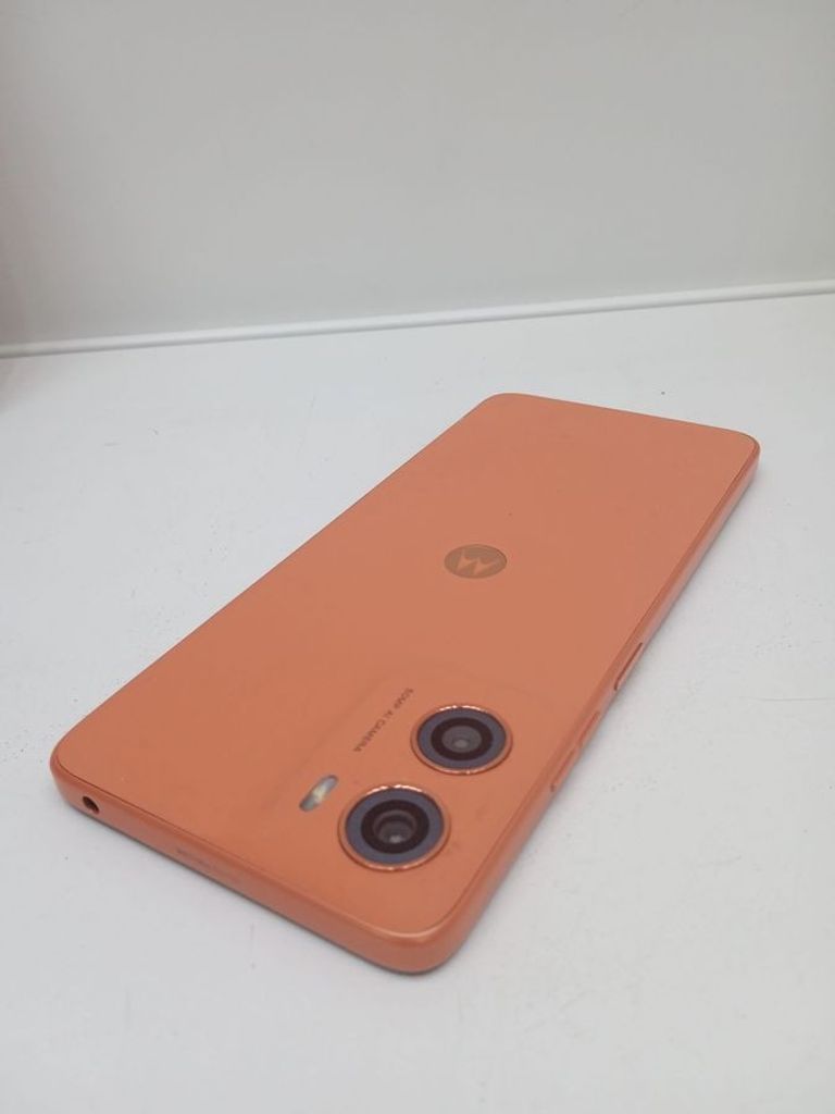 Дешево Motorola moto g06 4g 4/64gb tendril з ломбарду