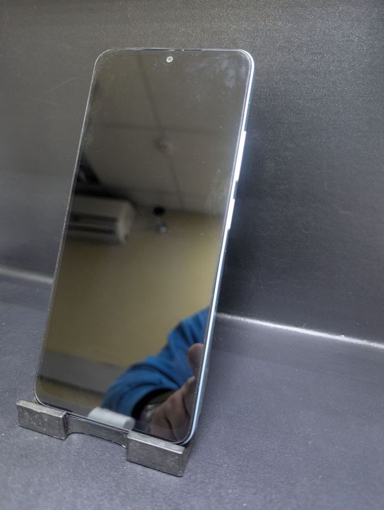 Дешево Xiaomi redmi a5 3/64gb з ломбарду