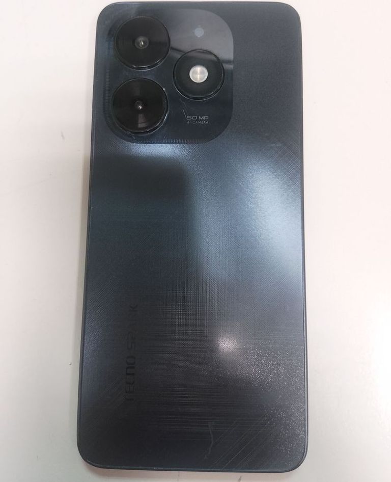 Дешиво Tecno spark 20c bg7n 8/128gb с ломбарда