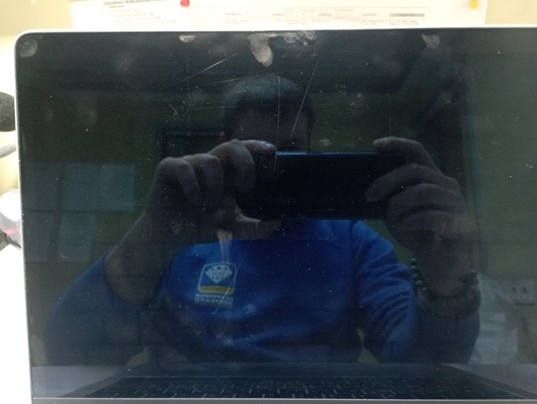 Дешево Apple macbook air a1932 13,3" core i5 1,6ghz/ram8gb/ssd128gb/intel uhd graphics 617 з ломбарду