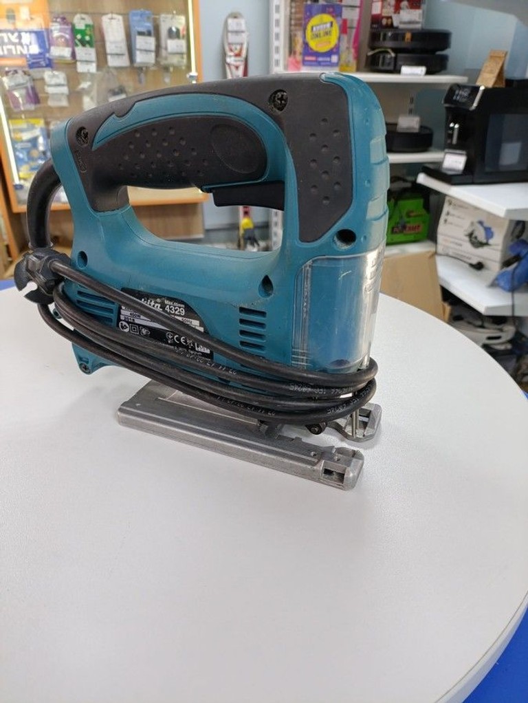 Дешево Makita 4329 з ломбарду