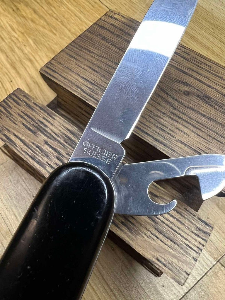 Оголошення Victorinox Climber Black Б/У