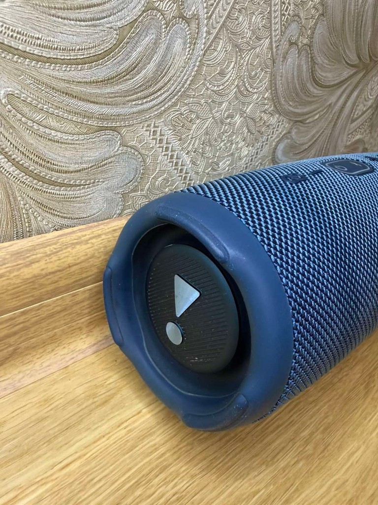 Дешево Jbl Charge 5 Blue (JBLCHARGE5BLU) з ломбарду