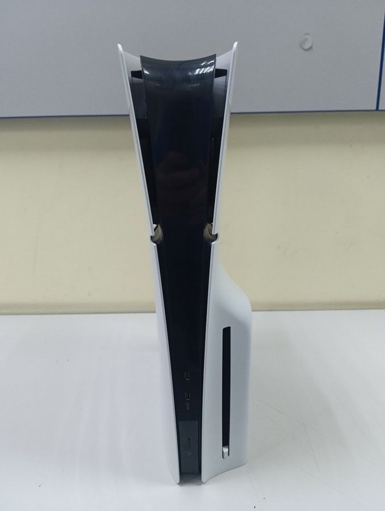 Sony PlayStation 5 825GB Код:01-200950558. Зображення 9