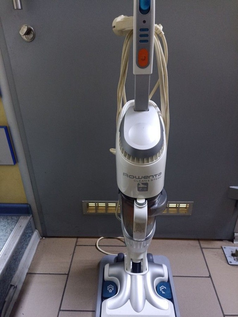 Дешиво Rowenta RY7557WH с ломбарда