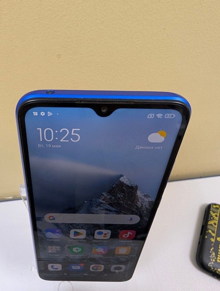 Дешево Xiaomi redmi 9a 2/32gb з ломбарду