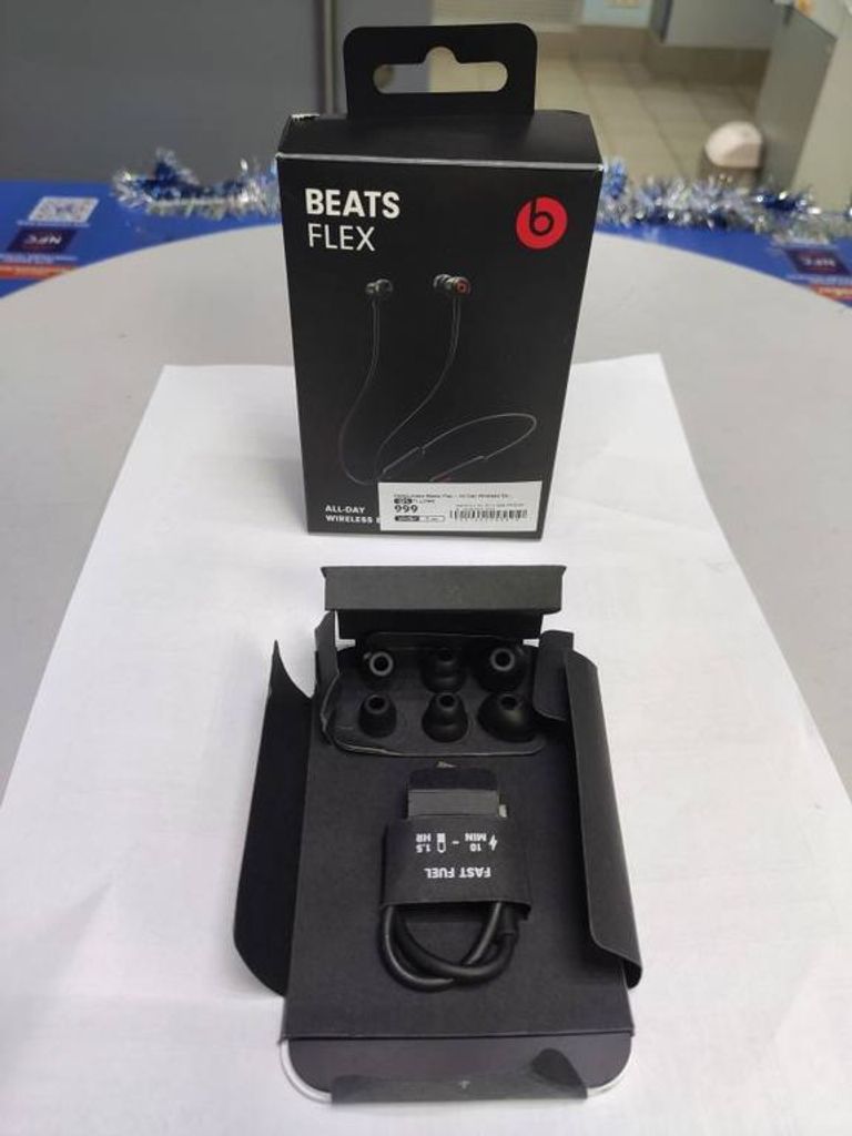 Дешиво Monster beats flex all-day wireless beats a2295 с ломбарда