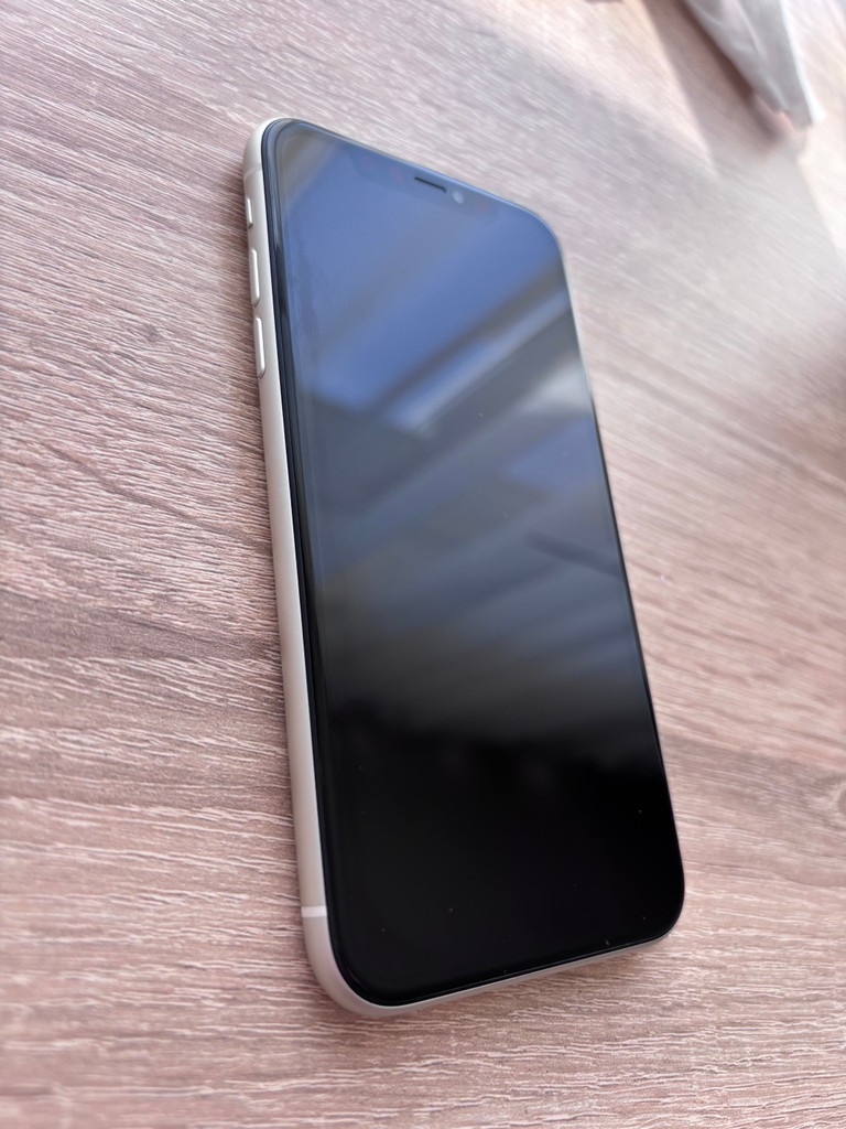 Оголошення Apple iPhone 11 64GB White (MWL82) Б/У