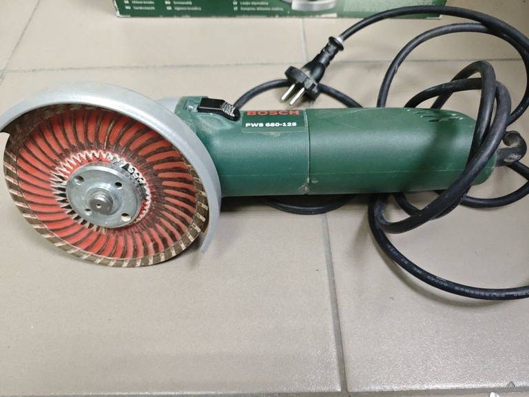Дешево Bosch pws 680-125 з ломбарду