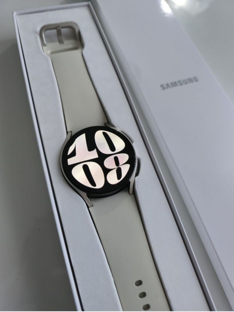 Купити Samsung Galaxy Watch6 40mm eSIM Balck (SM-R935FZKA) Б/У