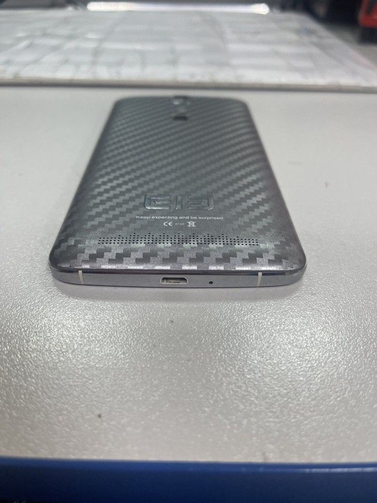 Дешиво Elephone p8000 3/16gb с ломбарда