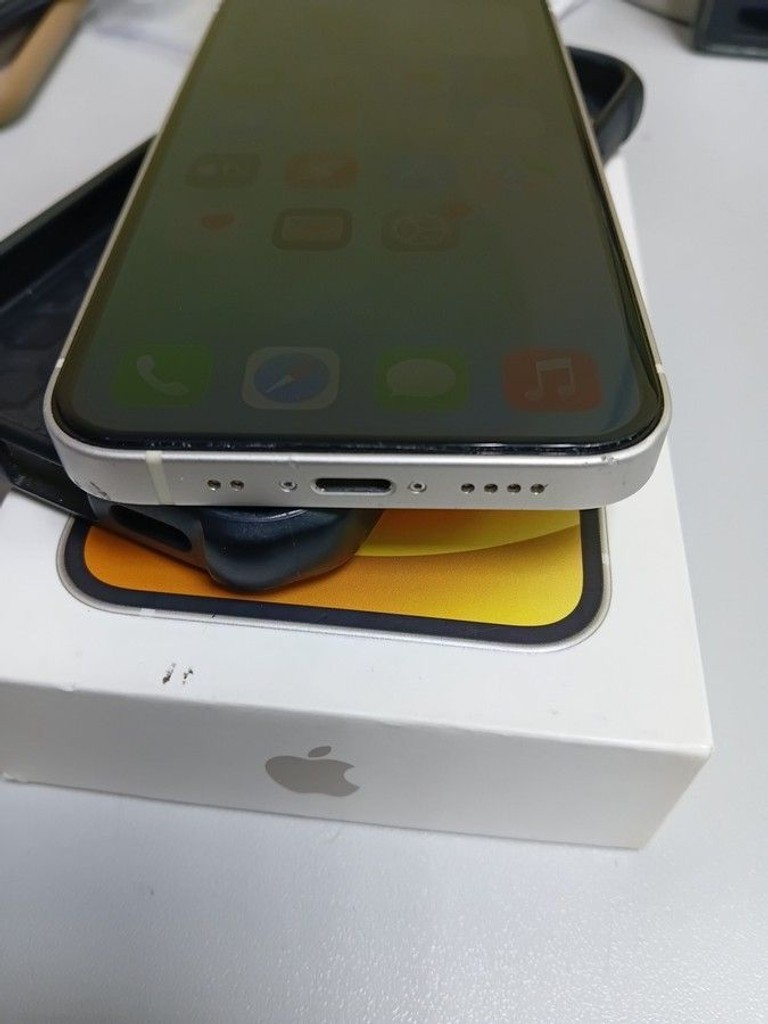 Apple iPhone 12 mini 64GB (PRODUCT)RED Код:01-200979793. Изображение 5