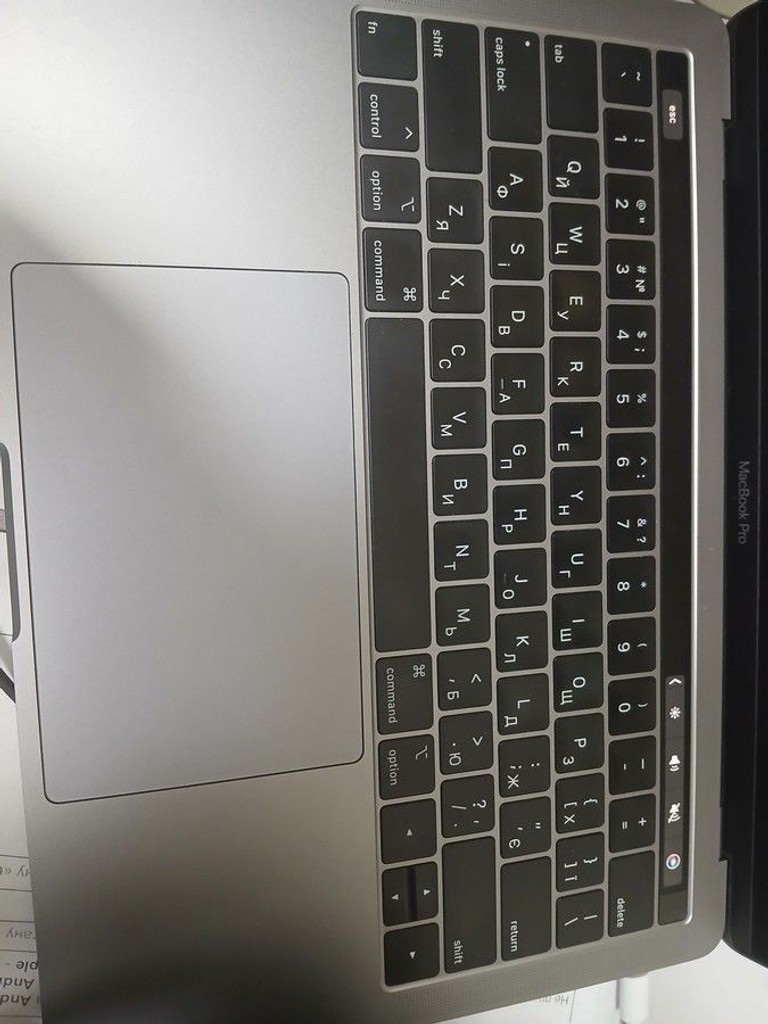 Дешиво Apple macbook pro/екр. 13,3/ core i5 2,4ghz/ ram16gb/ ssd512gb/ iris plus 655/ retina, touch bar с ломбарда