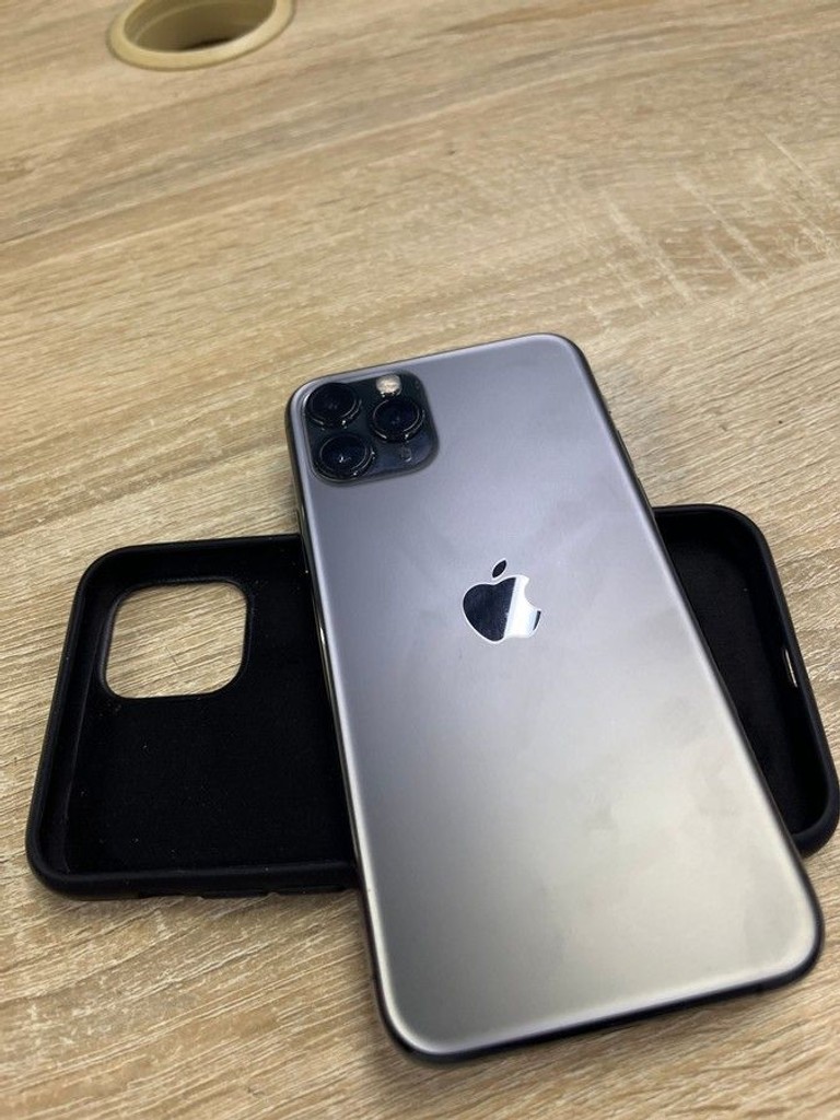 Купити Apple iphone 11 pro 64gb Б/У