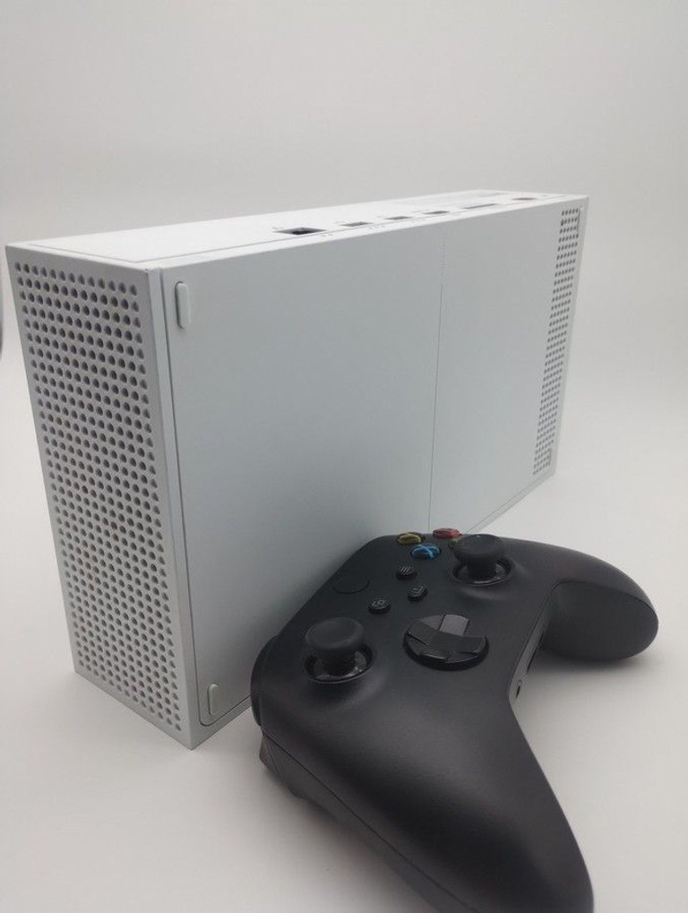 Купити Microsoft xbox series s 512gb Б/У