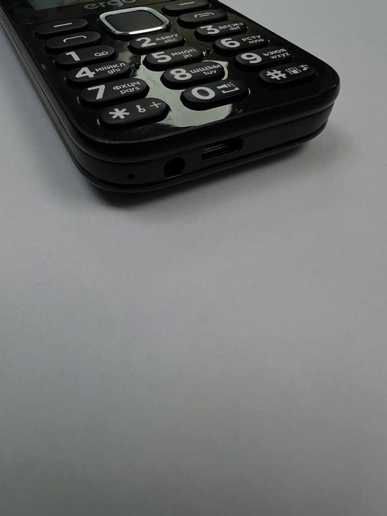 Ergo E241 Dual Sim Black Код:01-201008070. Зображення 5
