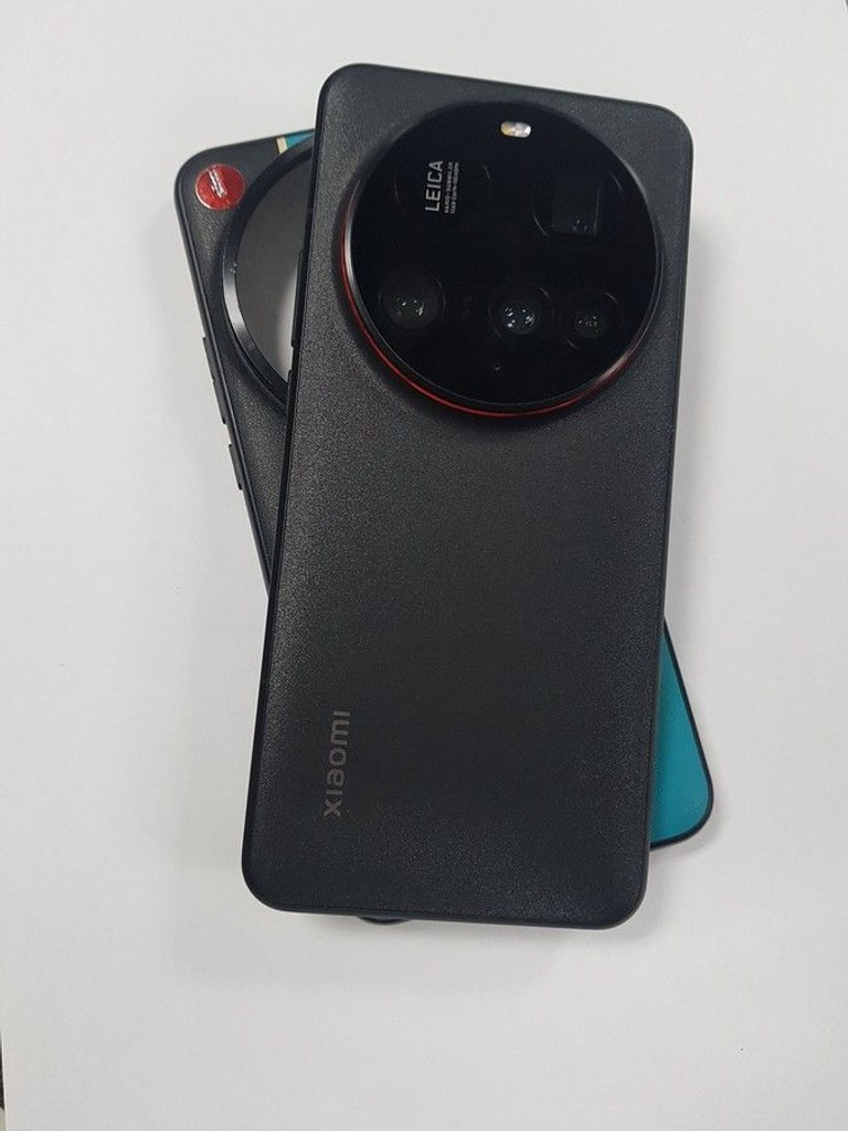 Купити Xiaomi 15 Ultra 16/512 Black Б/У