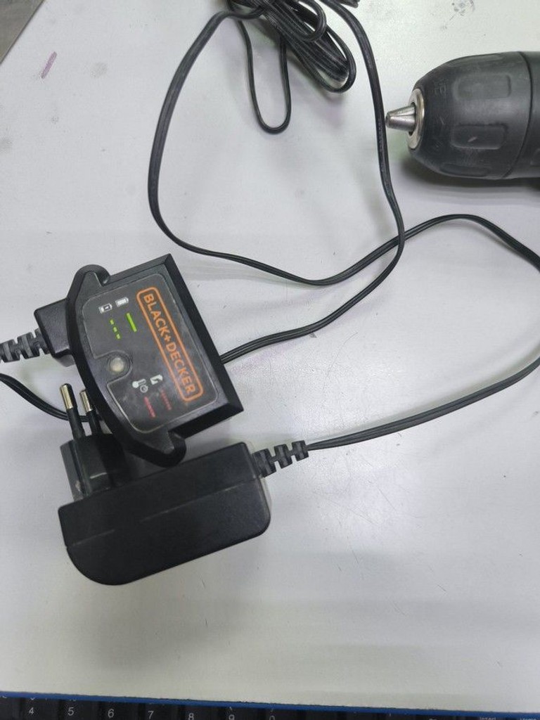 Оголошення Black&Decker bdcdd12 Б/У