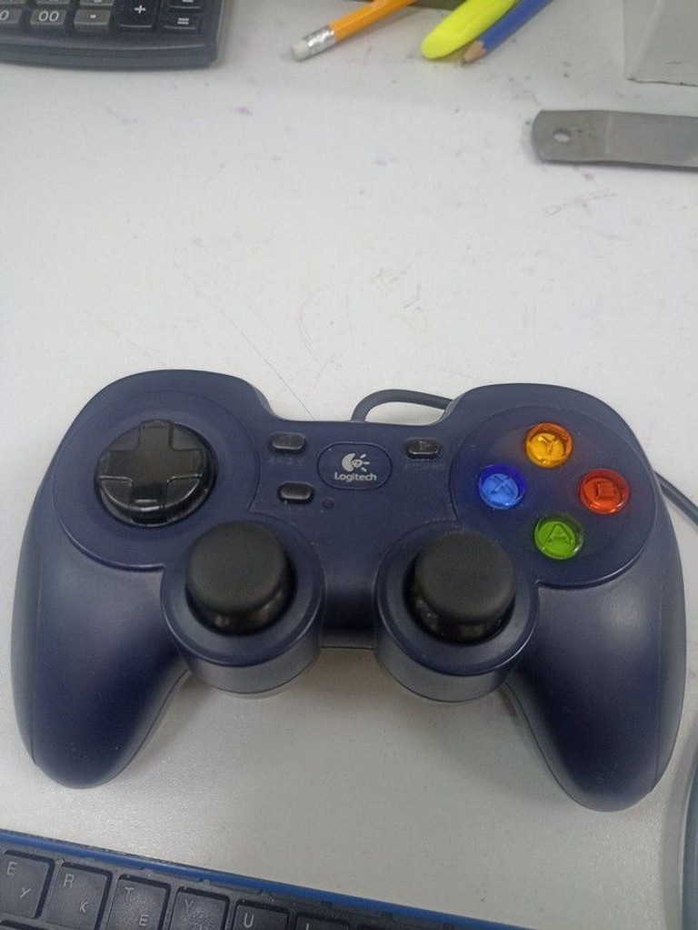 Купити Logitech Gamepad F310 Б/У