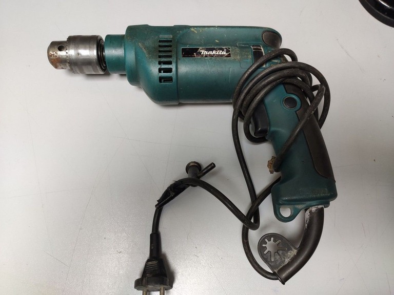 Купить Makita hp1620 Б/У
