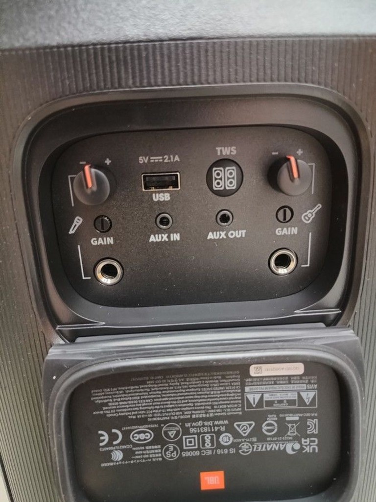 Розпродаж Jbl partybox 110, продавець Техноскарб
