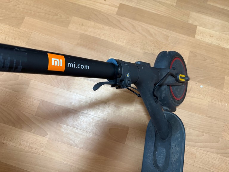 Дешиво Xiaomi Mi Electric Scooter Pro 2 Black с ломбарда