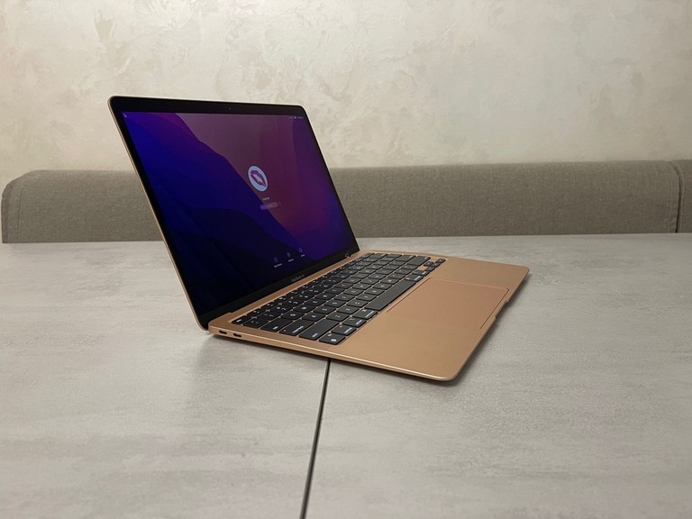 Дешево Apple MacBook Air A2337, 13" з ломбарду