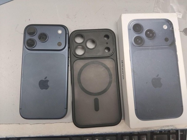 Купить Apple iPhone 17 Pro 256GB Deep Blue (MG8J4) Б/У