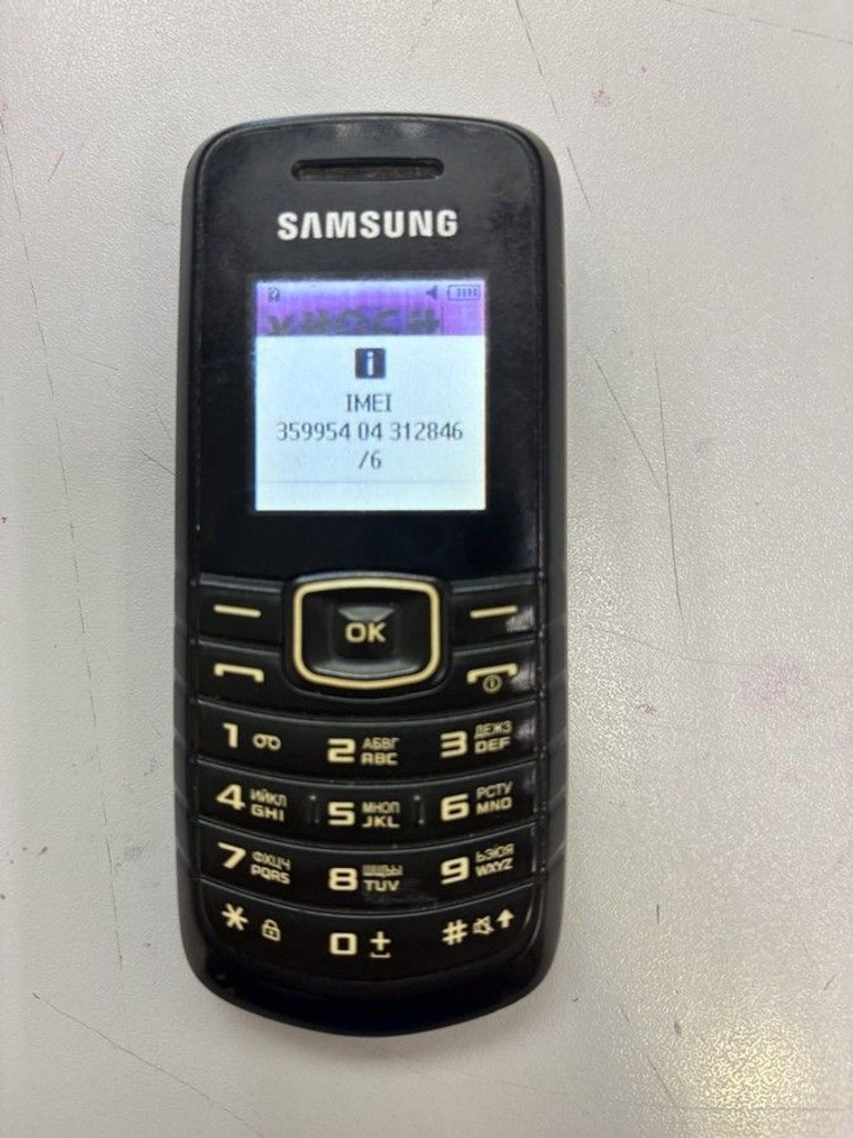 Дешиво Samsung GT-E1080I с ломбарда
