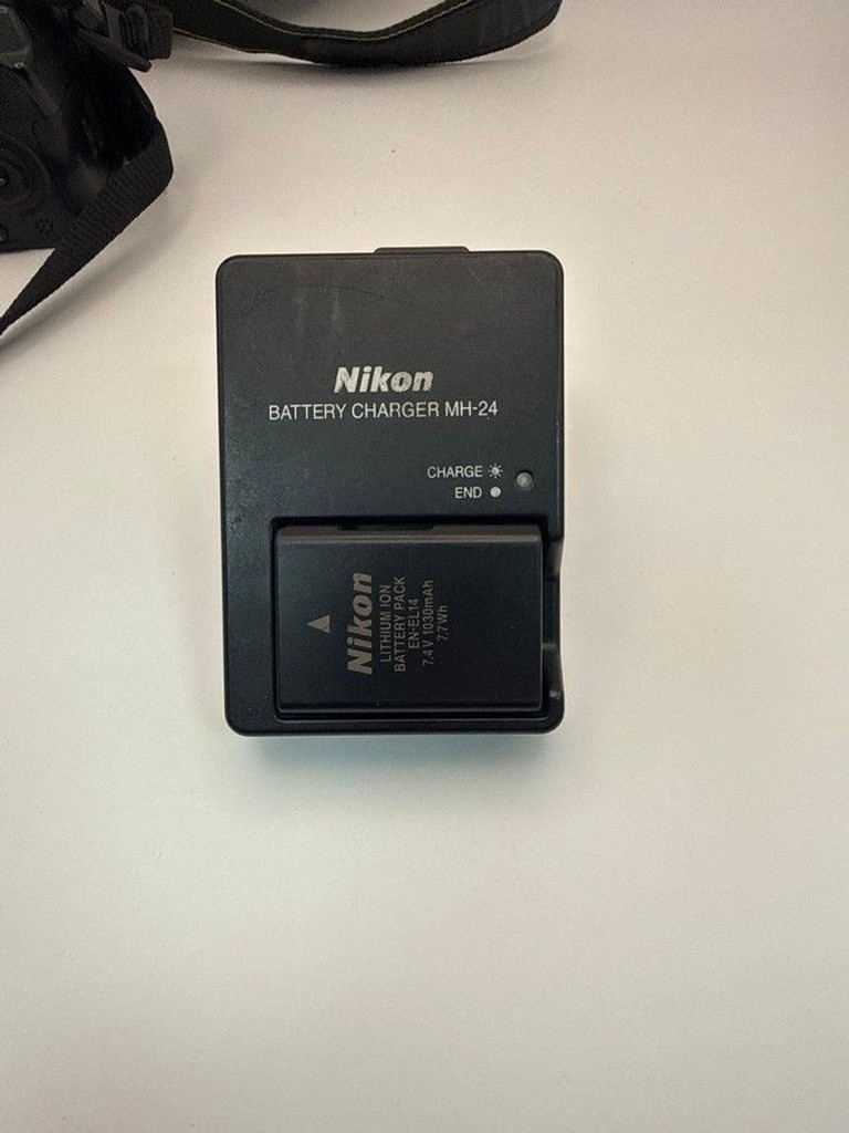 Nikon d3100 nikon nikkor af-s 18-55mm 1:3.5-5.6g vr dx swm aspherical Код:01-201175267. Изображение 6