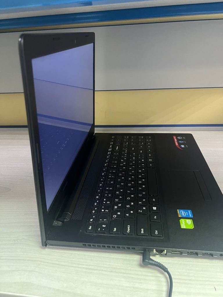 Дешиво Lenovo 15/pentium 3825u ddr3/4gb ddr3/hdd 500 gb/geforce 920m 2gb с ломбарда